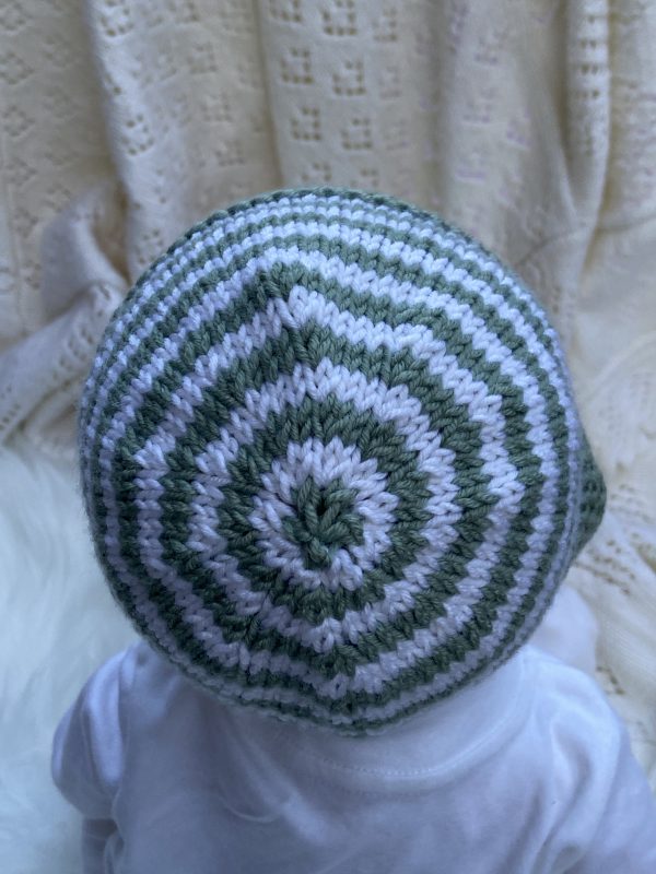 James Hand Knitted Booties & Bonnet Set - Image 8